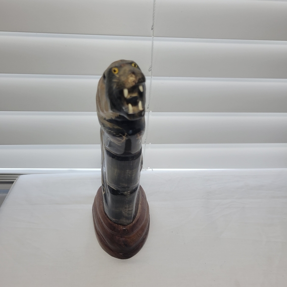 VINTAGE HAND CARVED HORN TIGER SCUTTURE MADE IN THAILAND - Picture 14 of 14